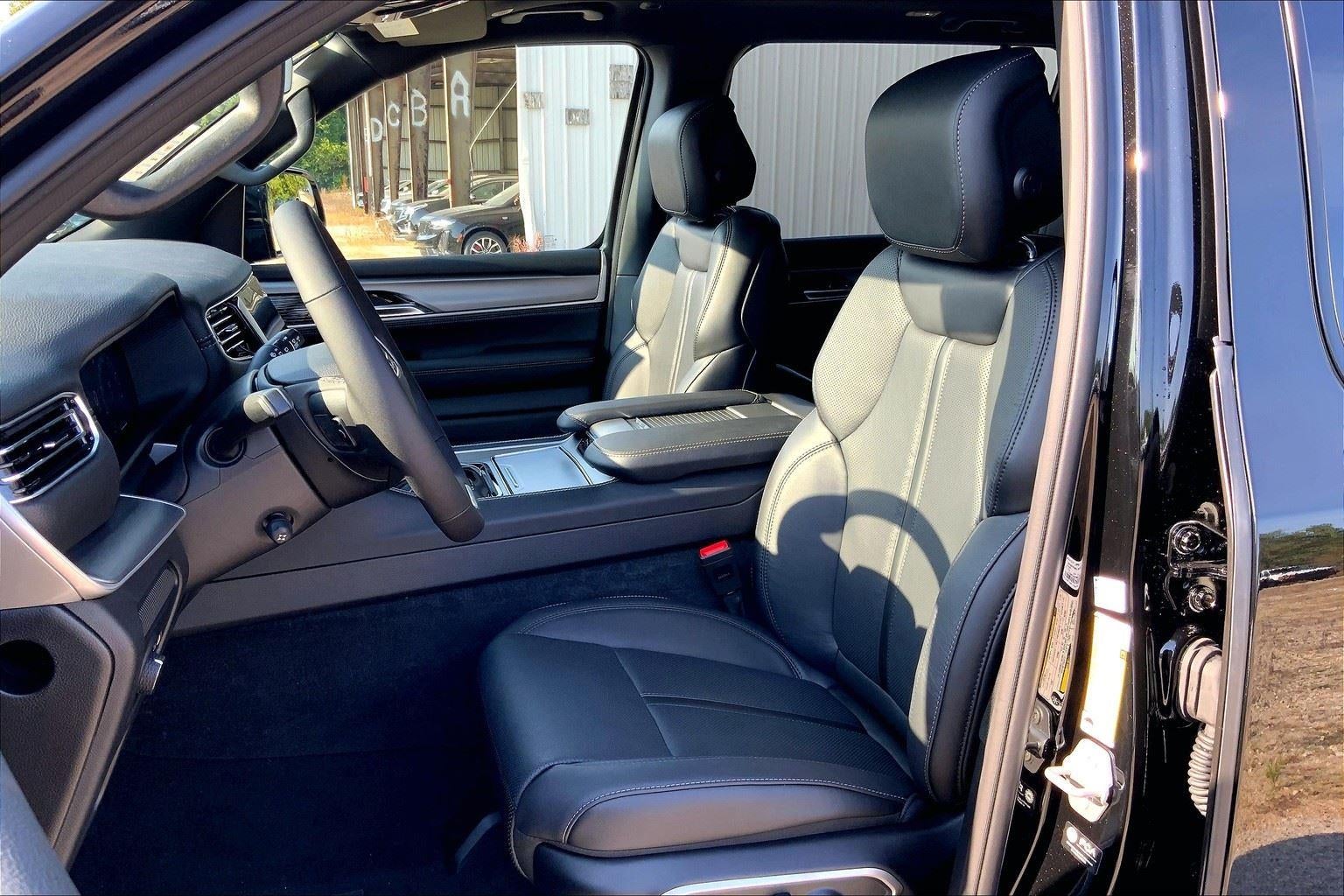 2025 Jeep Wagoneer L Series II Limited