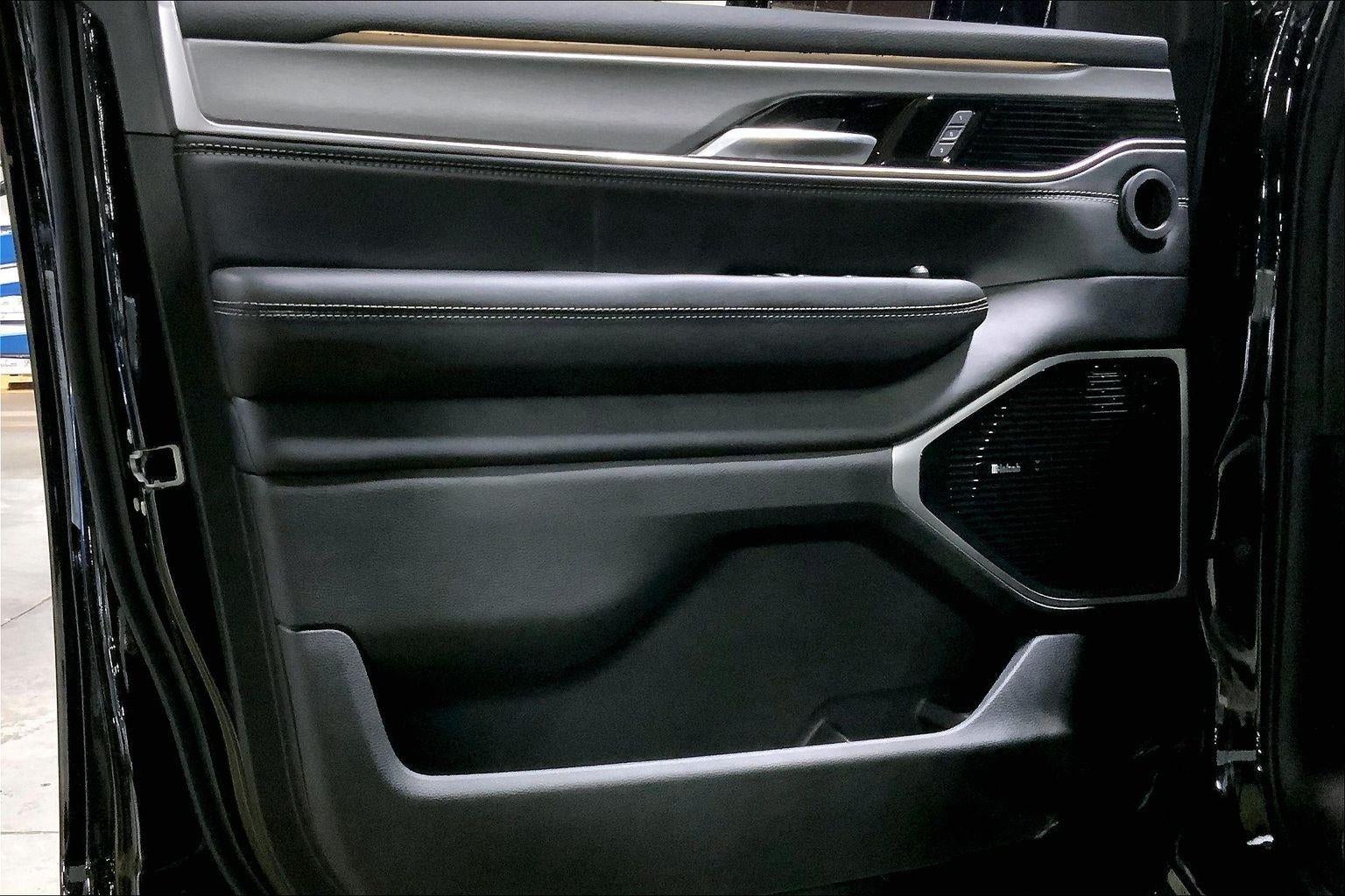 2025 Jeep Wagoneer L Series III Super