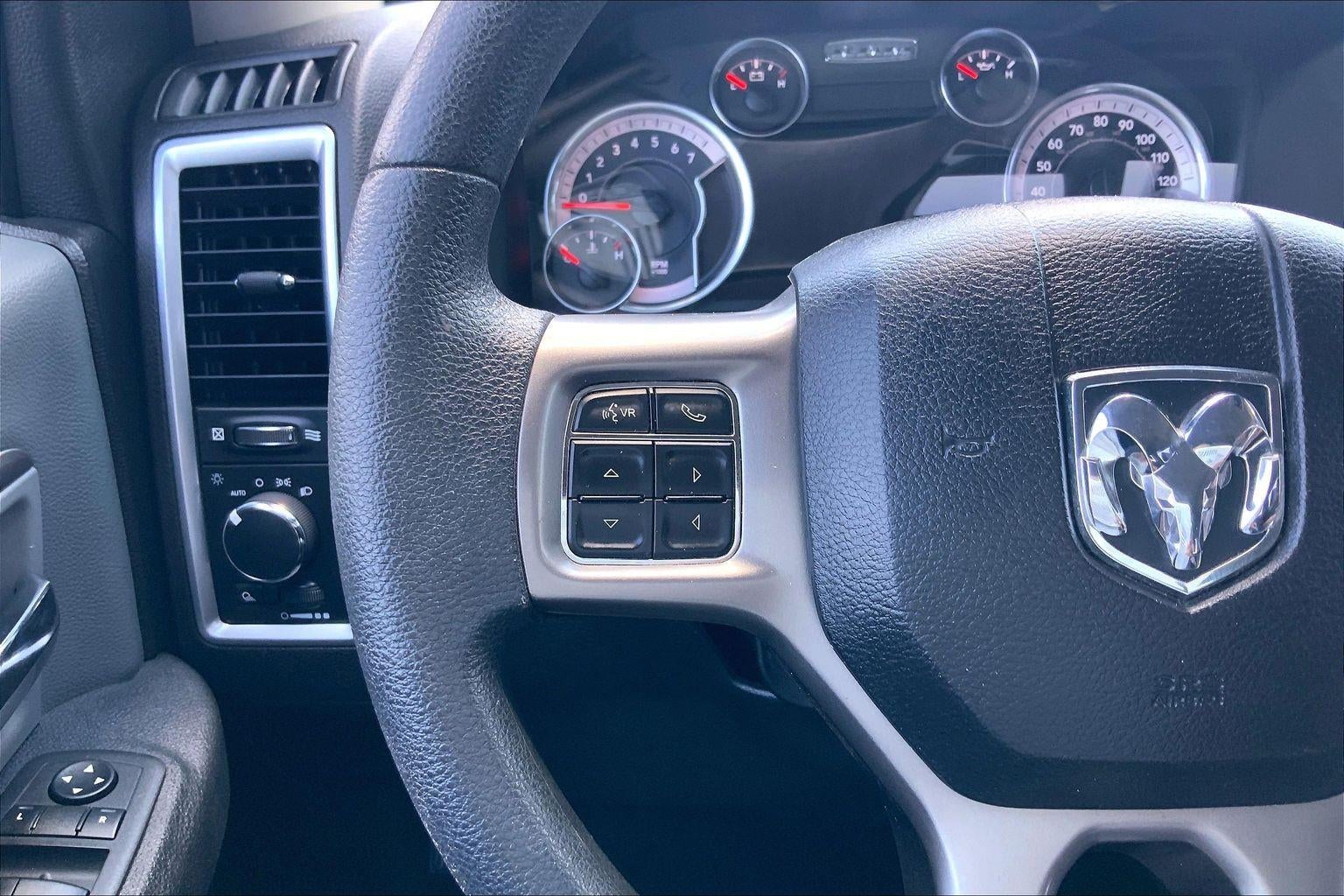 2022 RAM 1500 Classic SLT Crew Cab 4x4 6'4' Box