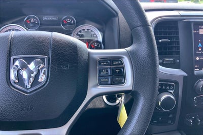 2022 RAM 1500 Classic SLT Crew Cab 4x4 6'4' Box