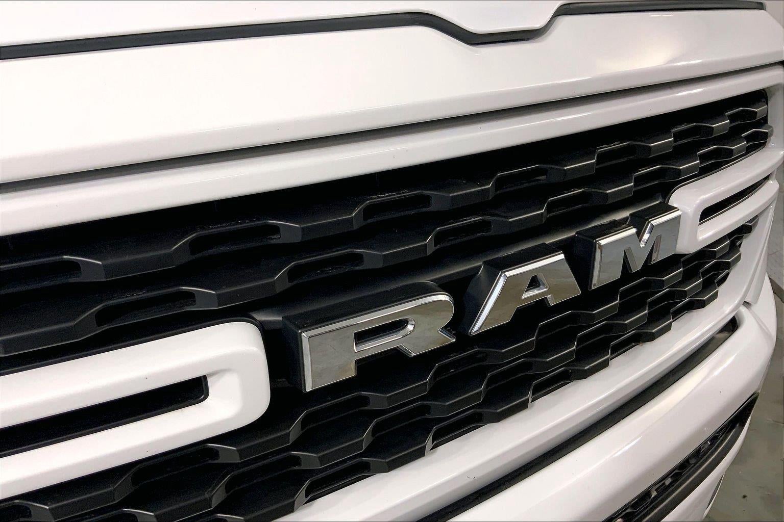 2022 RAM 1500 Big Horn Crew Cab 4x4 5'7' Box