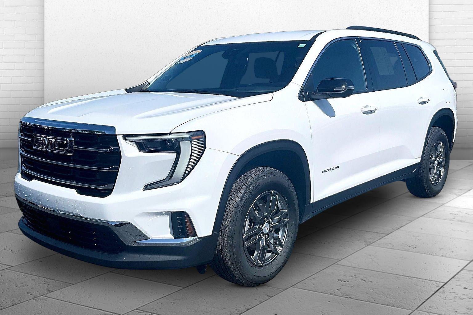 2025 GMC Acadia FWD Elevation