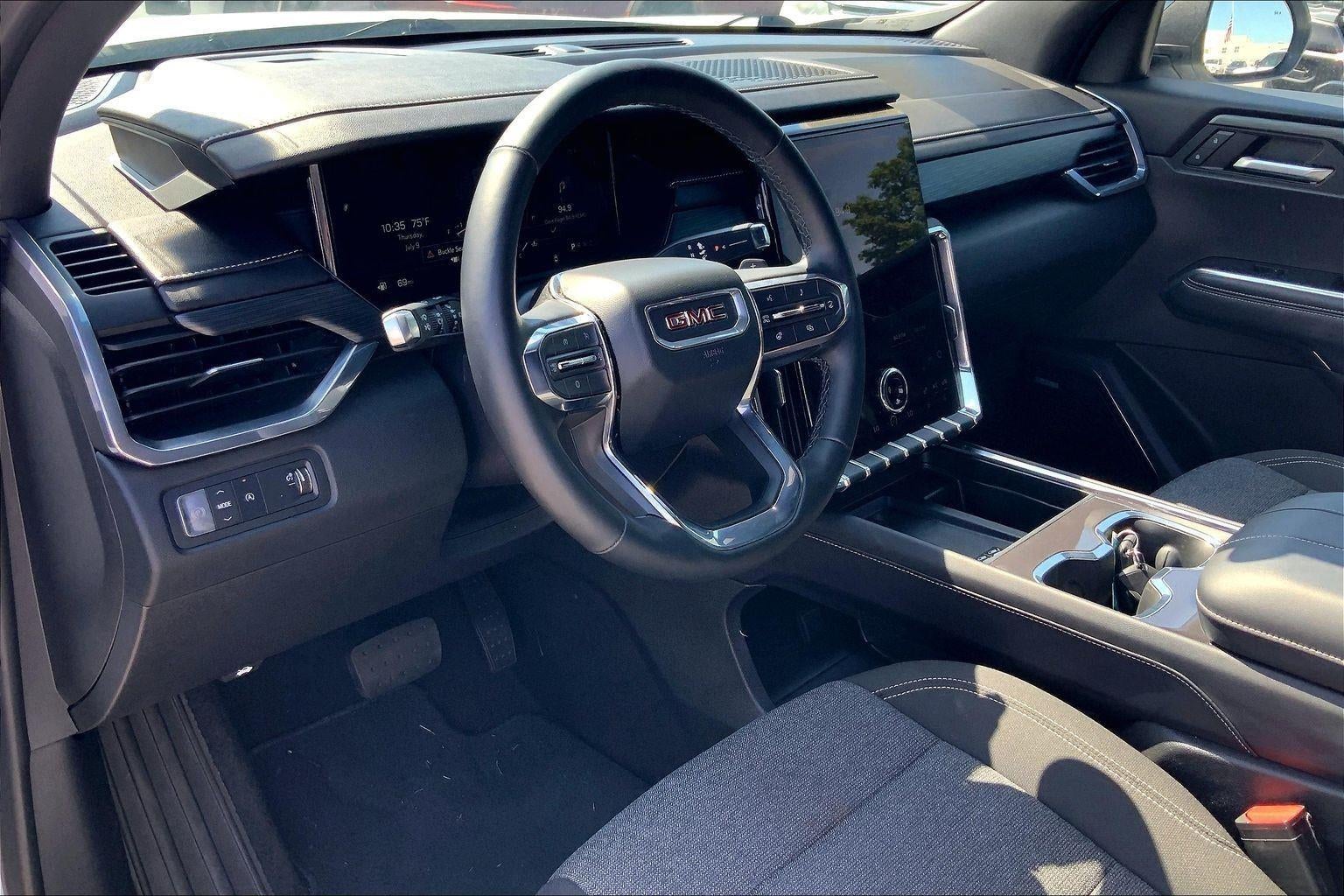 2025 GMC Acadia FWD Elevation