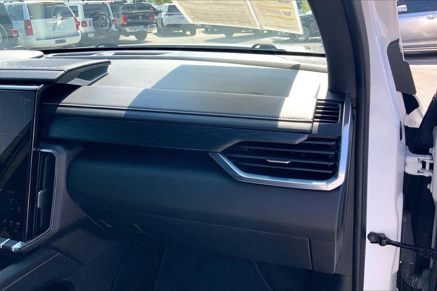 2025 GMC Acadia FWD Elevation