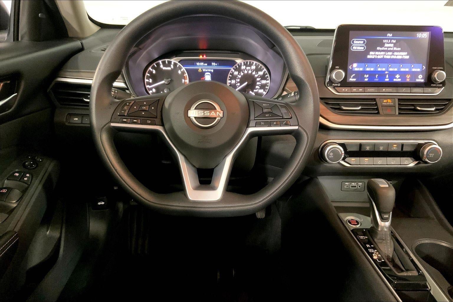 2025 Nissan Altima SV FWD