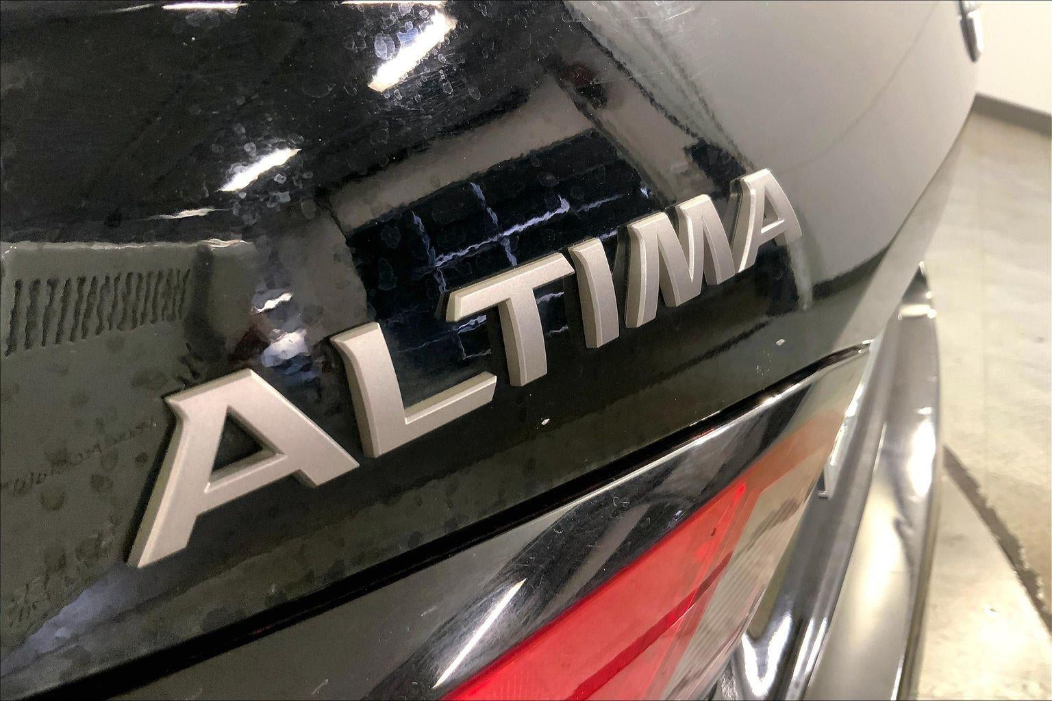 2025 Nissan Altima SV FWD