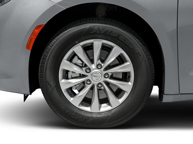 2017 Chrysler Pacifica Touring Plus