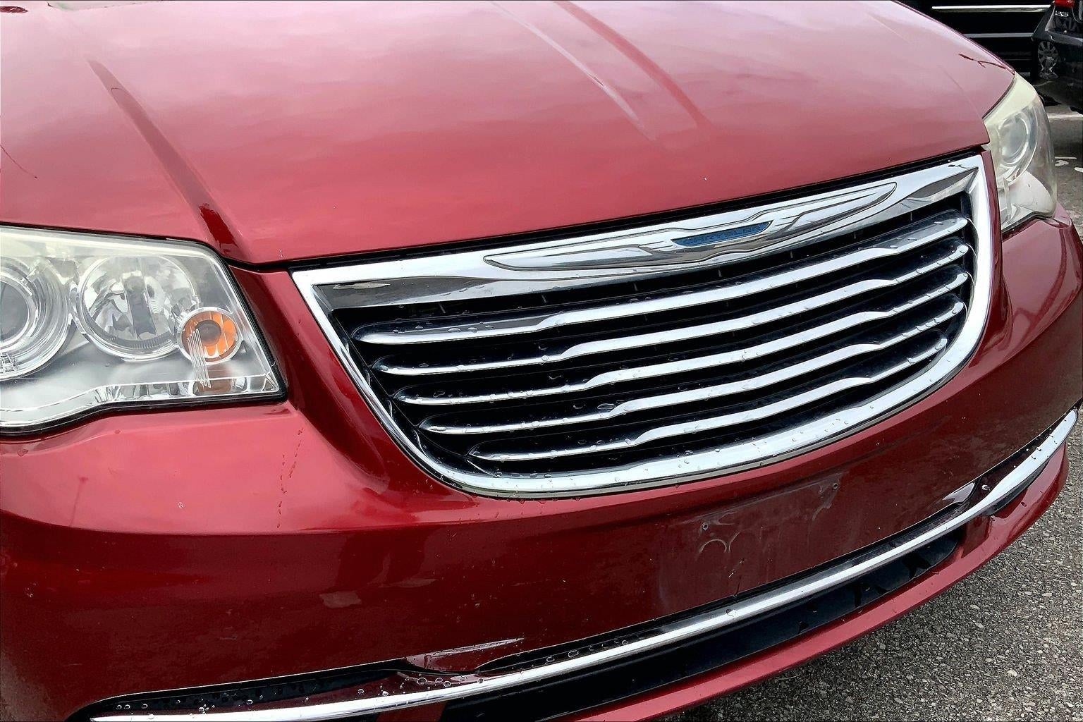 2012 Chrysler Town & Country Limited