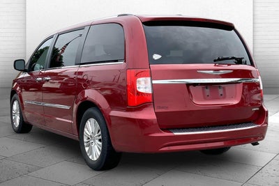 2012 Chrysler Town & Country Limited