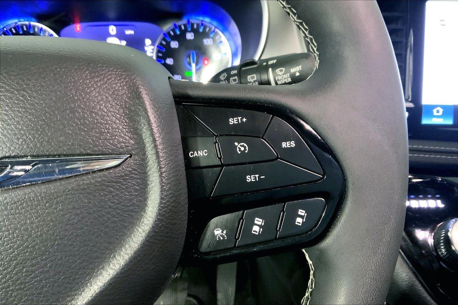 2024 Chrysler Pacifica Limited AWD