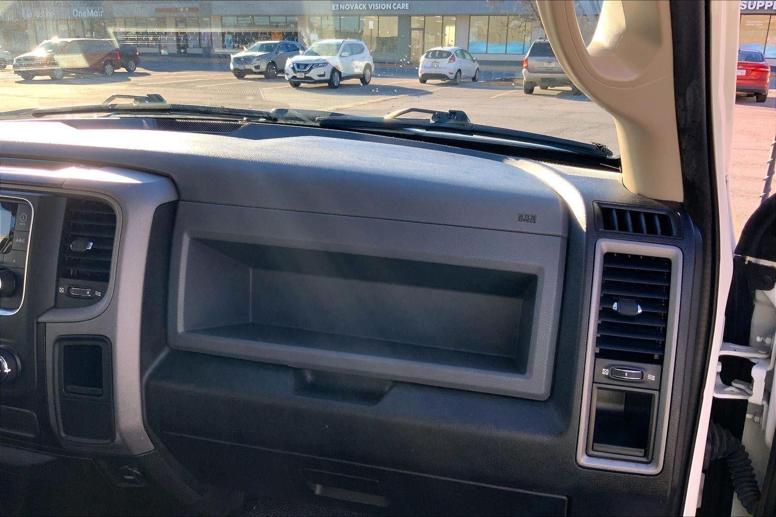 2019 RAM 1500 Classic Tradesman Regular Cab 4x2 6'4' Box