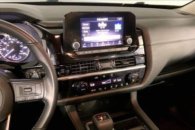 2025 Nissan Pathfinder SV 4WD