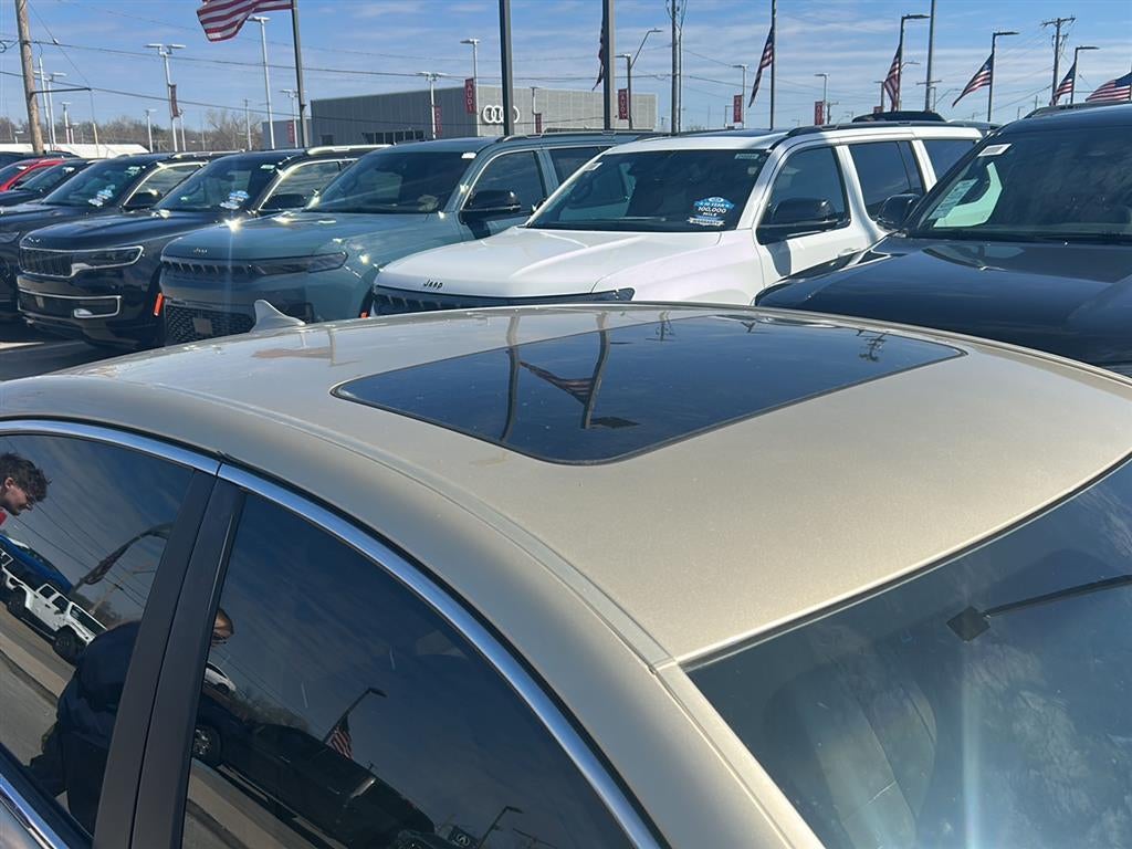 2010 Hyundai Genesis 4DR SDN V8