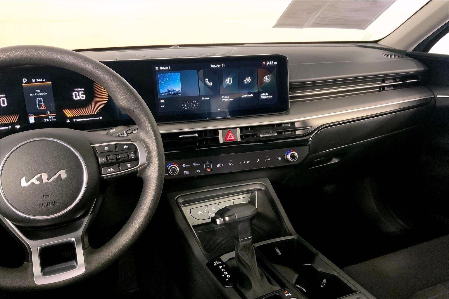 2025 Kia K5 LXS