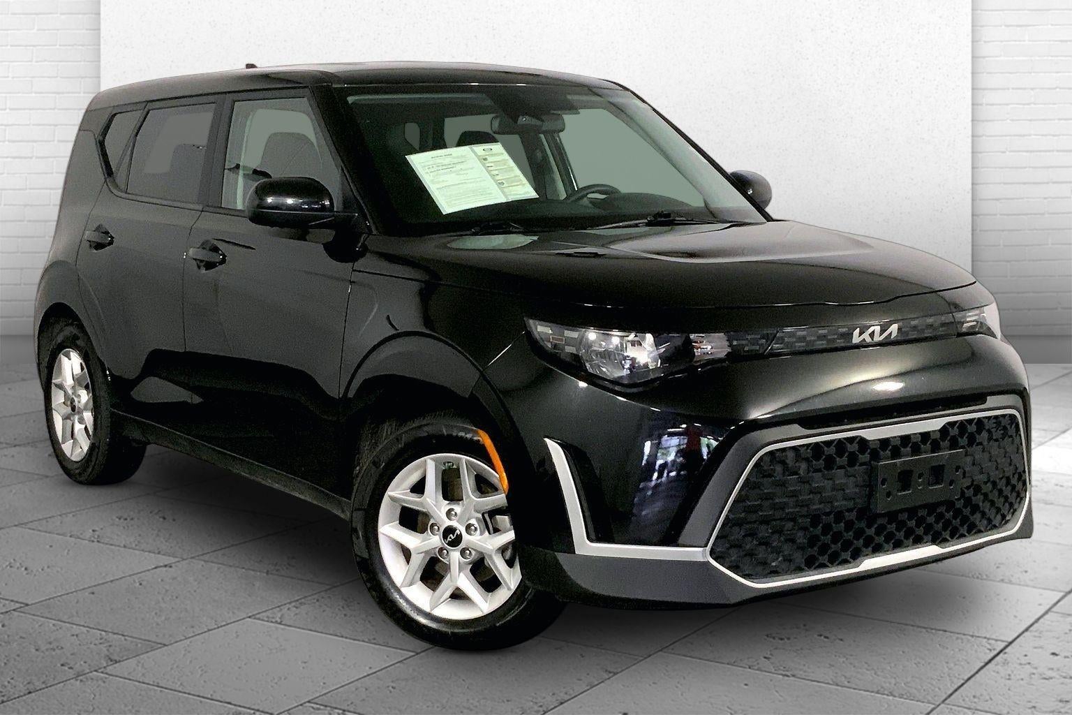 2025 Kia Soul 2.0L LX IVT's photo
