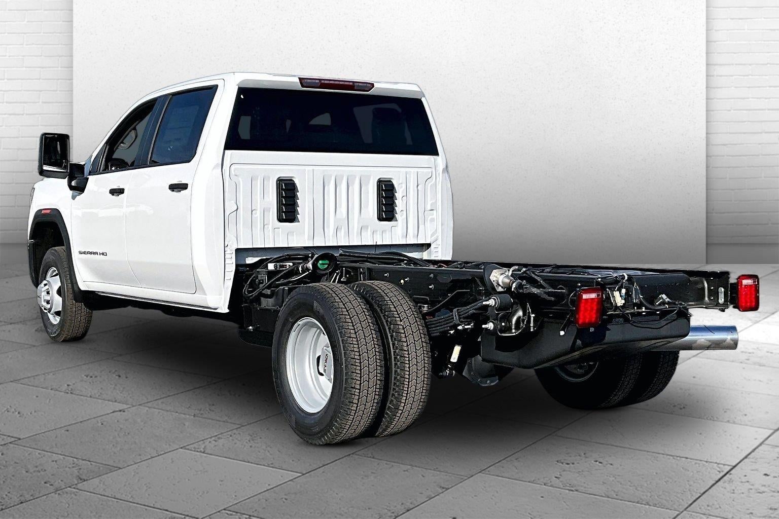 2026 GMC Sierra 3500 HD Chassis Cab Pro
