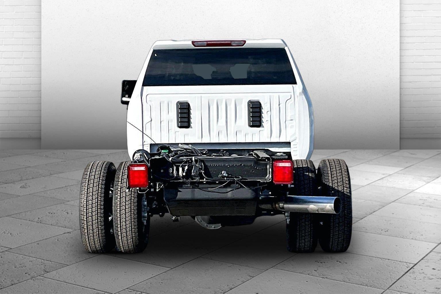 2026 GMC Sierra 3500 HD Chassis Cab Pro