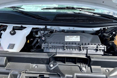 2026 GMC Savana Cutaway 3500 1WT