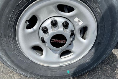 2026 GMC Savana Cutaway 3500 1WT