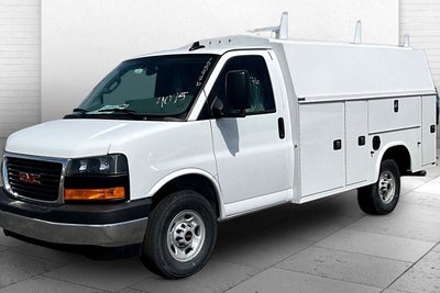 2026 GMC Savana Cutaway 3500 1WT