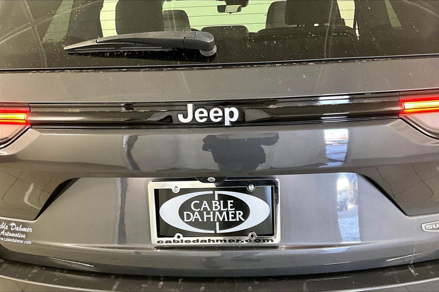 2022 Jeep Grand Cherokee Summit