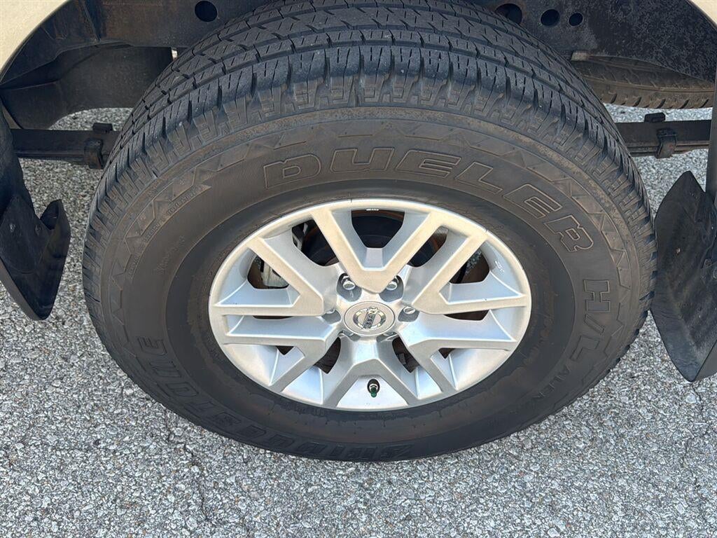 2016 Nissan Frontier SV