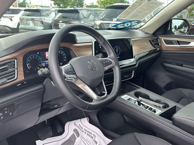 2024 Volkswagen Atlas 2.0T SE