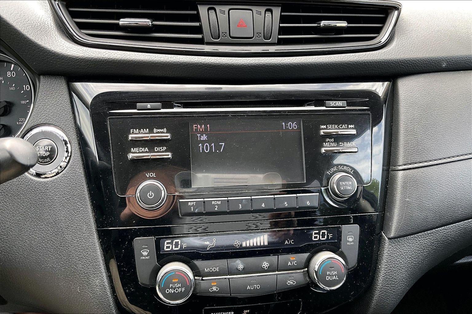 2017 Nissan Rogue SV