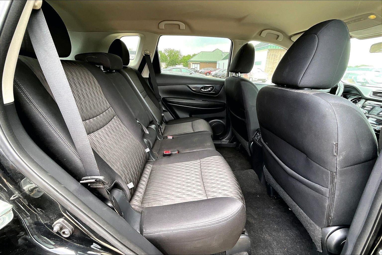 2017 Nissan Rogue SV