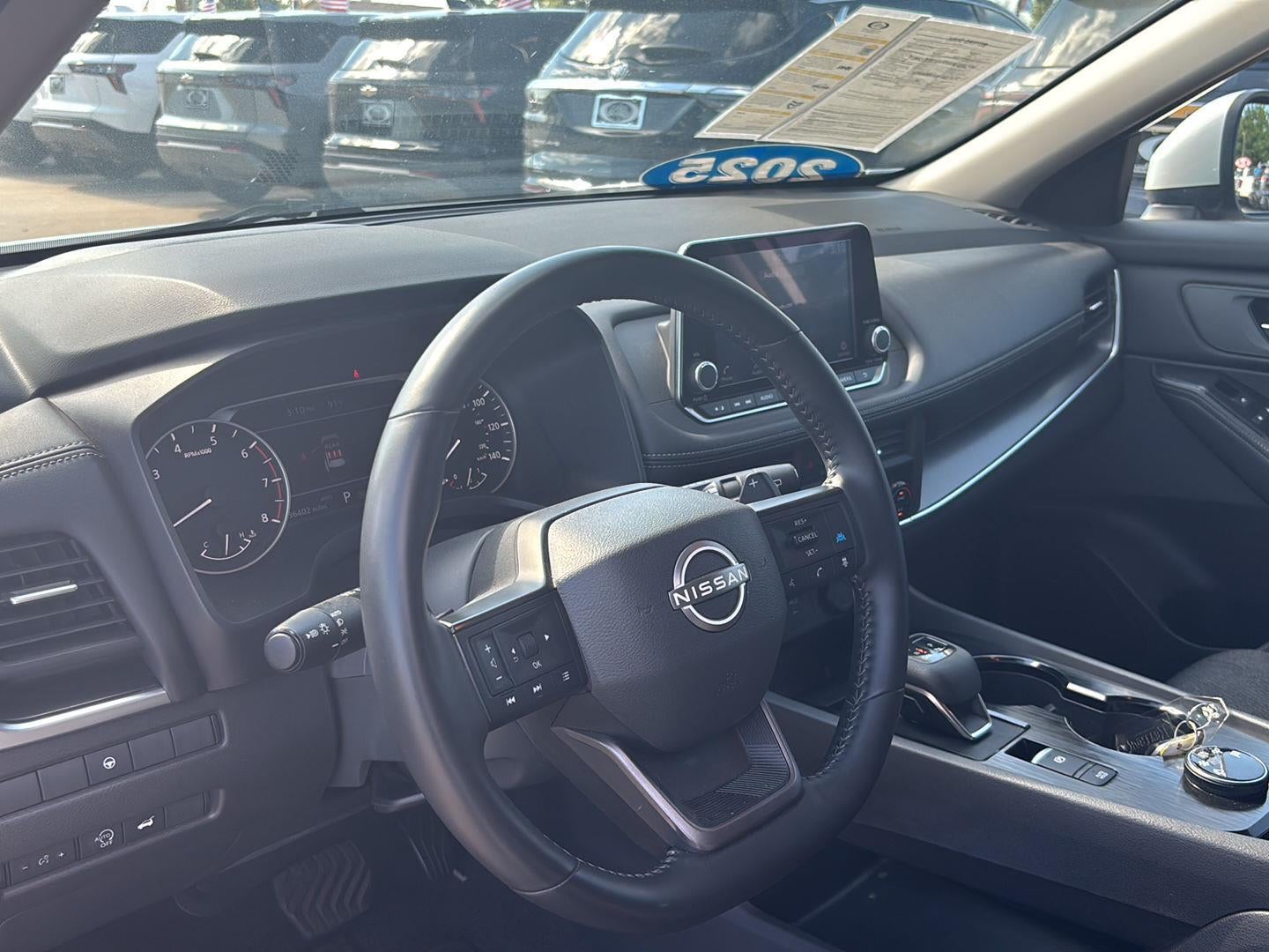 2025 Nissan Rogue SV