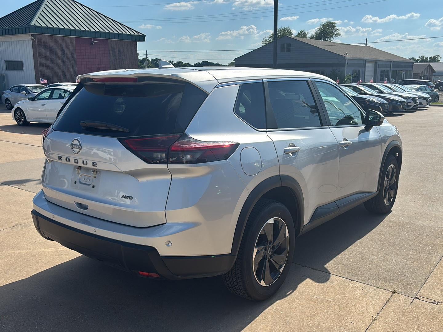 2025 Nissan Rogue SV