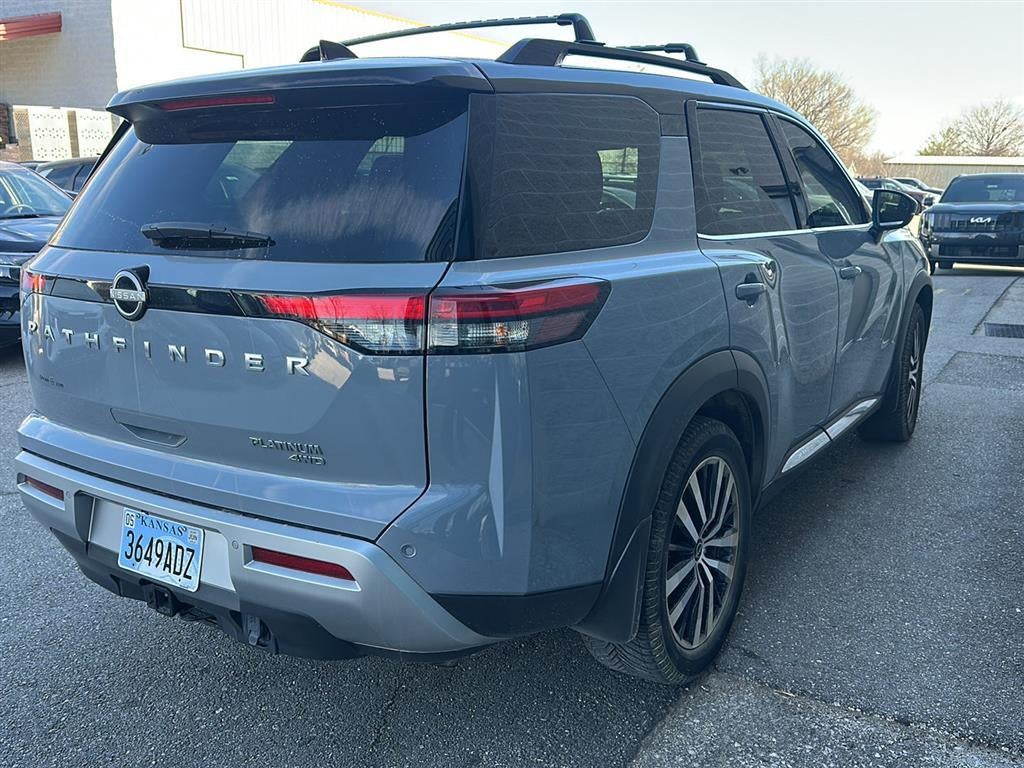 2024 Nissan Pathfinder Platinum
