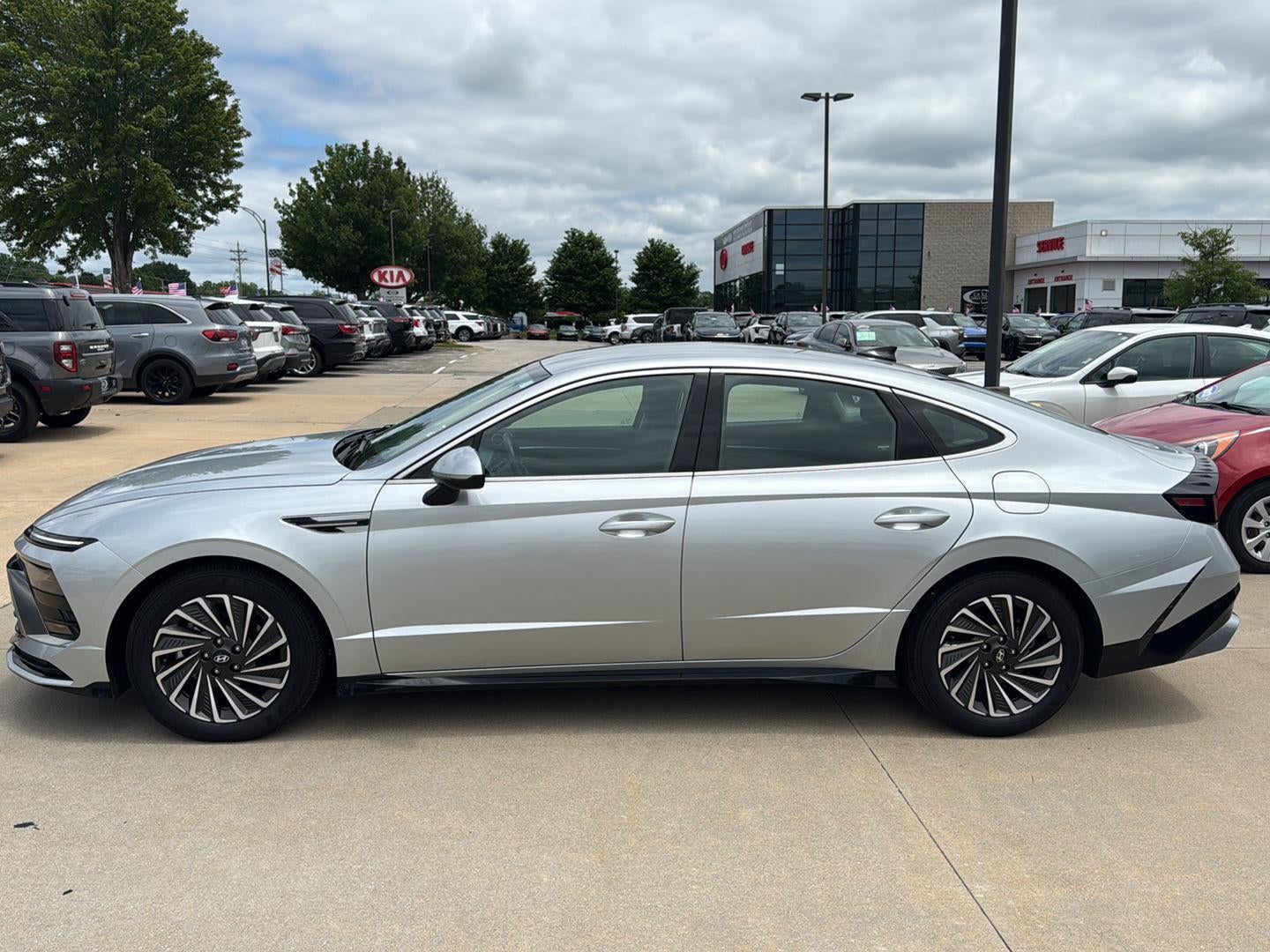 2025 Hyundai Sonata Hybrid SEL