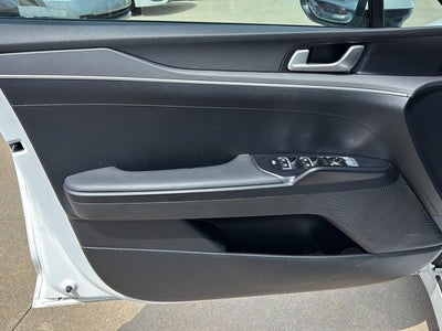 2025 Kia K5 LXS