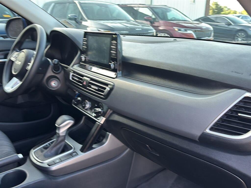 2023 Kia Seltos LX