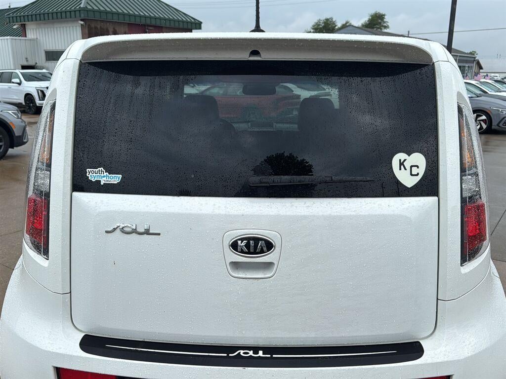 2011 Kia Soul +
