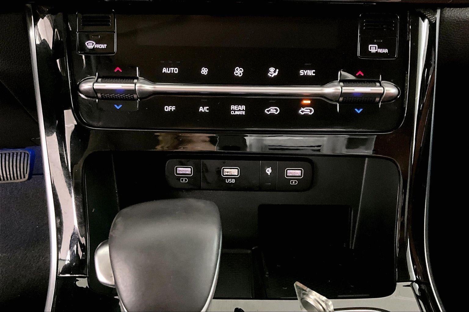 2024 Kia Carnival SX