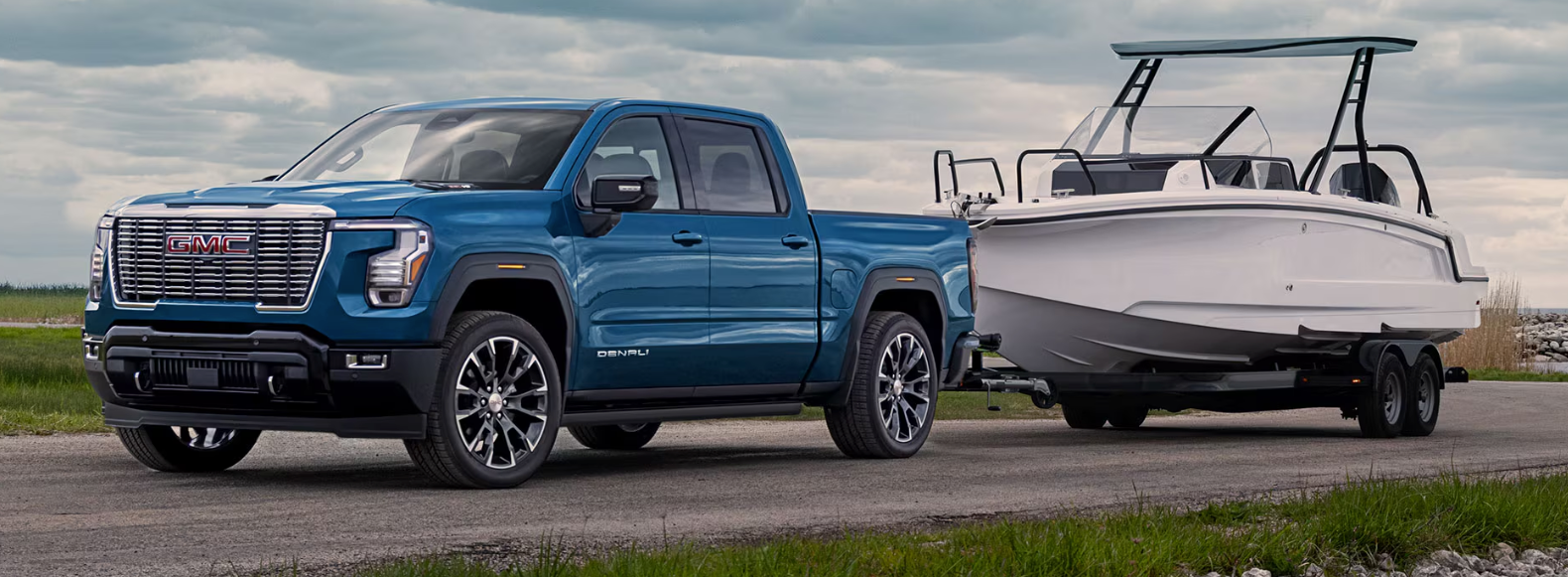2027 GMC Sierra 1500 towing boat